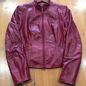 Great conditioned beautiful leather jacket.